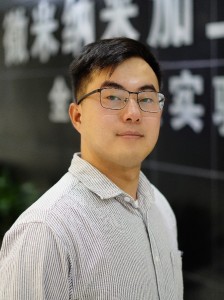 王隆春